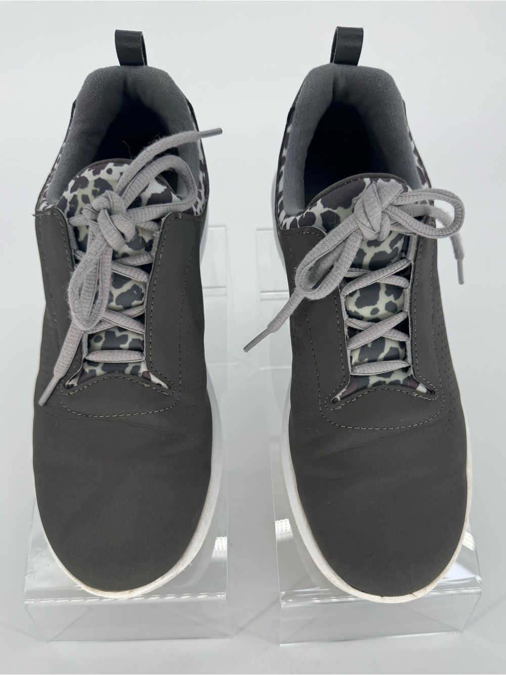 FootJoy Women's Gray and White Golf Sneakers with Leopard-Print Collar Size 8 - Picture 3 of 7